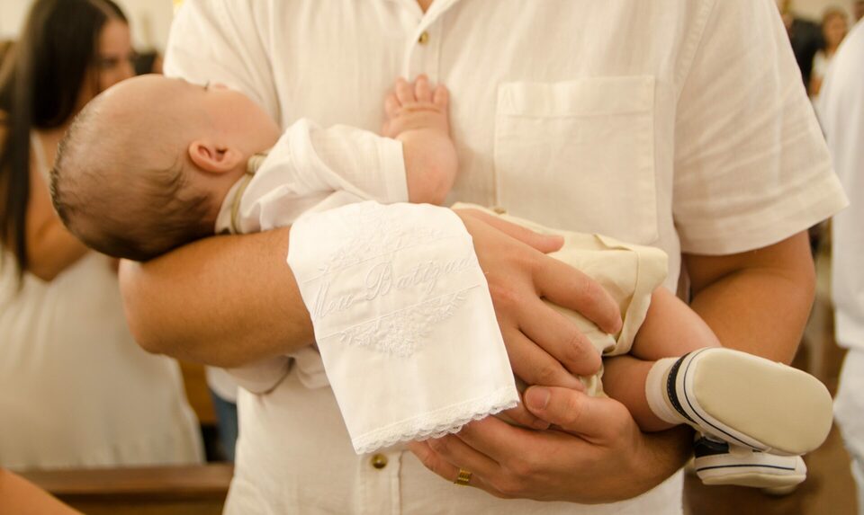 Batizado em Divinópolis-MG, na Paróquia Nossa Senhora da Guia - Fotógrafo Laura Brandão Fotografia