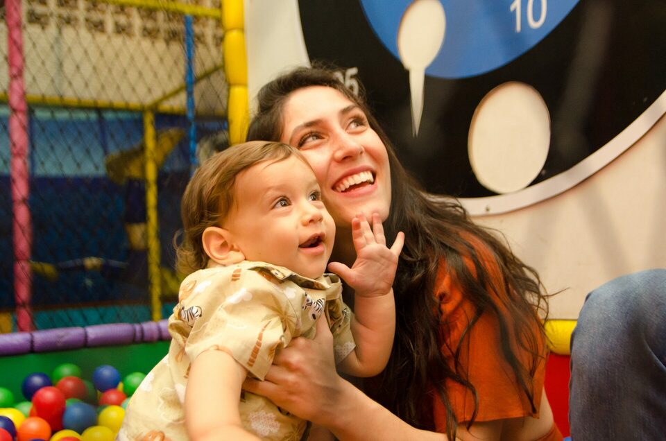 Aniversário Infantil em Divinópolis-MG, no Espaço Festa Arco Íris - Rafael 1 ano - Fotógrafo Laura Brandão Fotografia