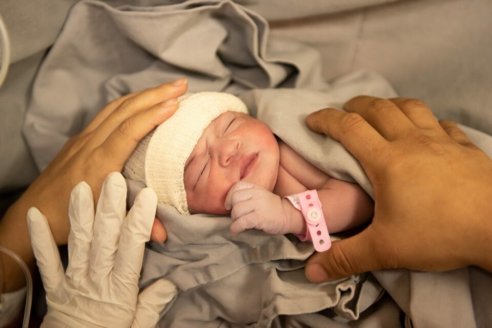 Parto da Beatriz, realizado no Hospital São João de Deus em Divinópolis-MG, com o Fotógrafo Laura Brandão Fotografia