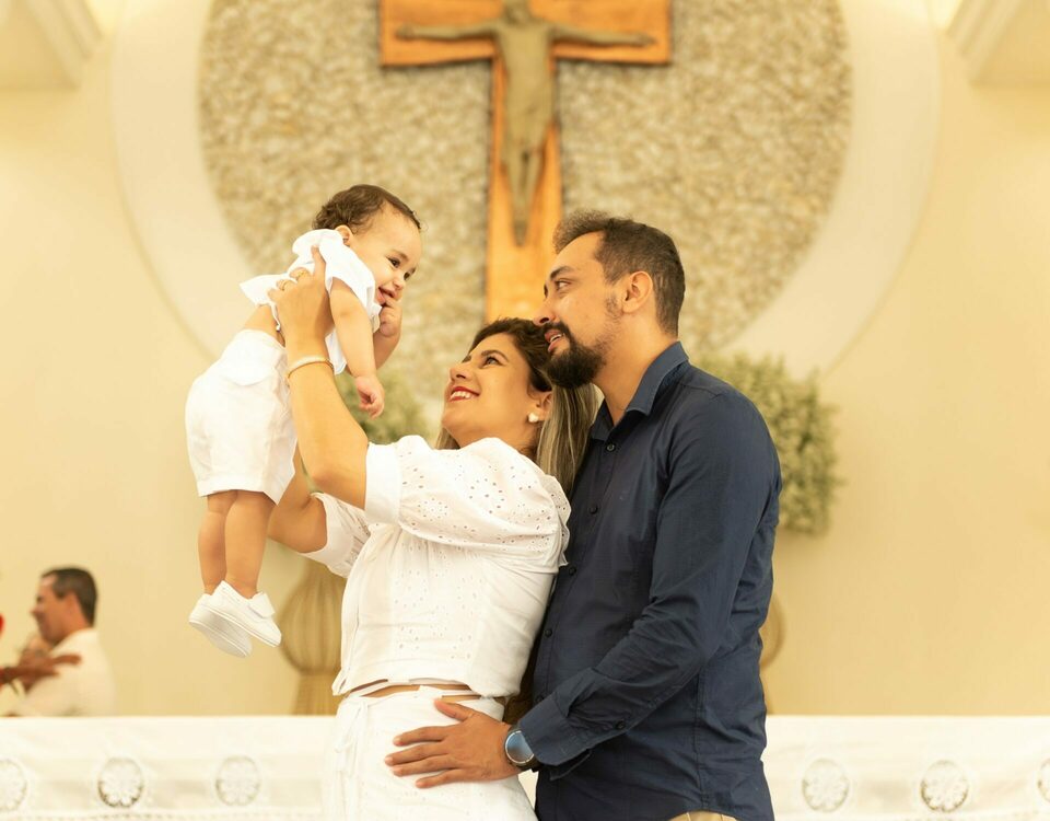 Batizado em Divinópolis-MG, na Paróquia Nossa Senhora da Guia - Fotógrafo Laura Brandão Fotografia