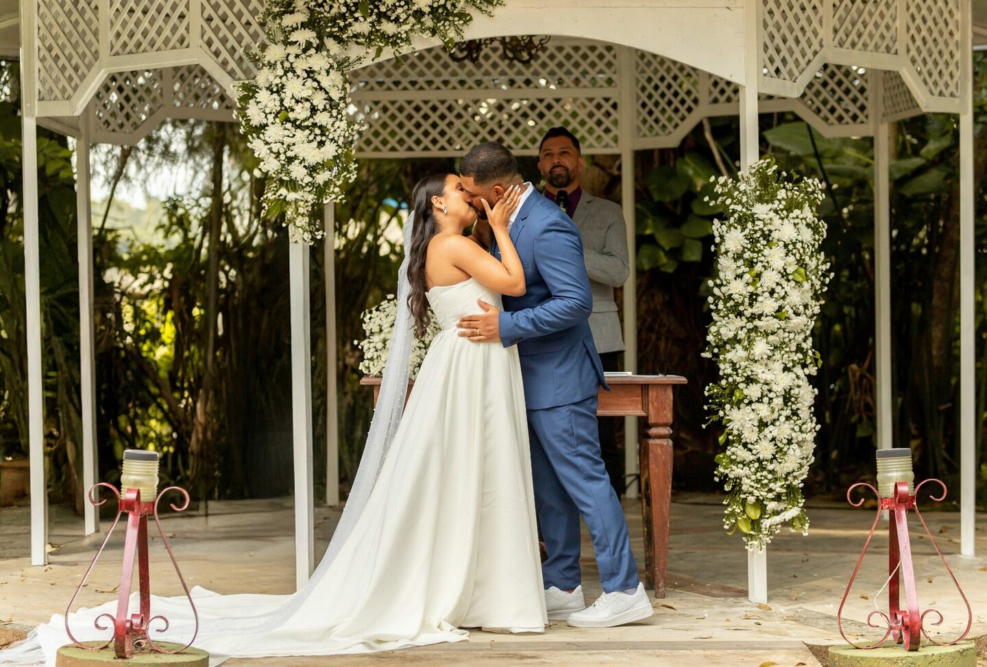 Casamento em Divinópolis-MG, no Espaço Calú Garden - Bruna e Túlio - Fotógrafo: Laura Brandão Fotografia Casamento em Divinópolis-MG, no Espaço Calú Garden - Bruna e Túlio - Fotógrafo: Laura Brandão Fotografia
