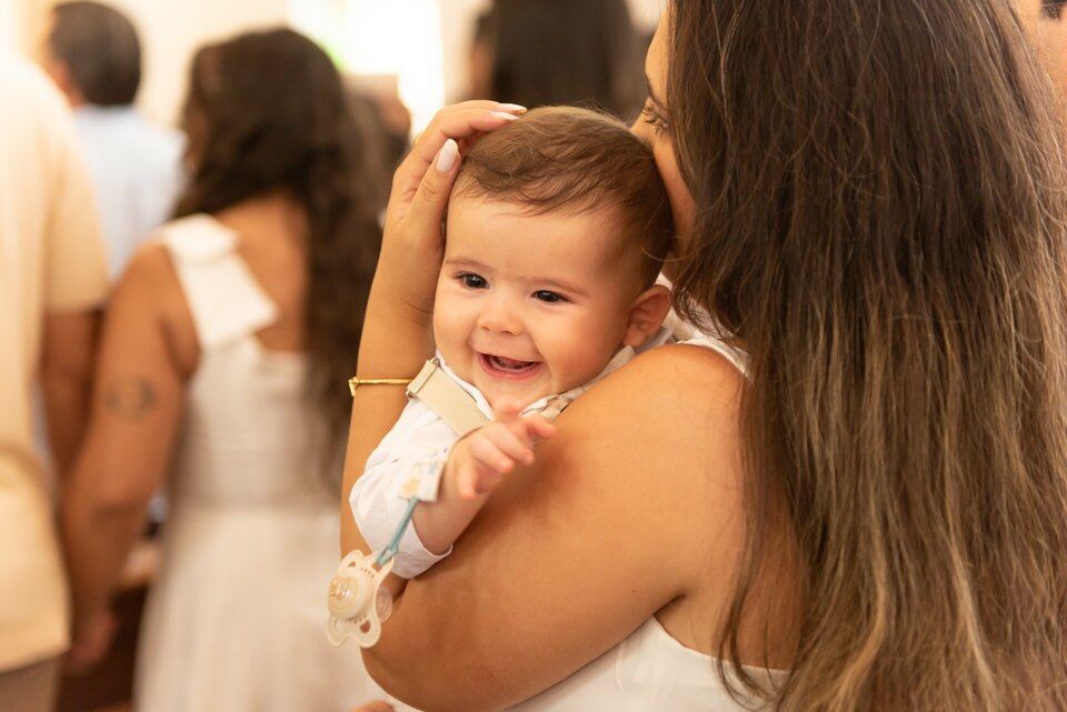 Batizado em Divinópolis-MG, na Paróquia Nossa Senhora da Guia - Fotógrafo Laura Brandão Fotografia